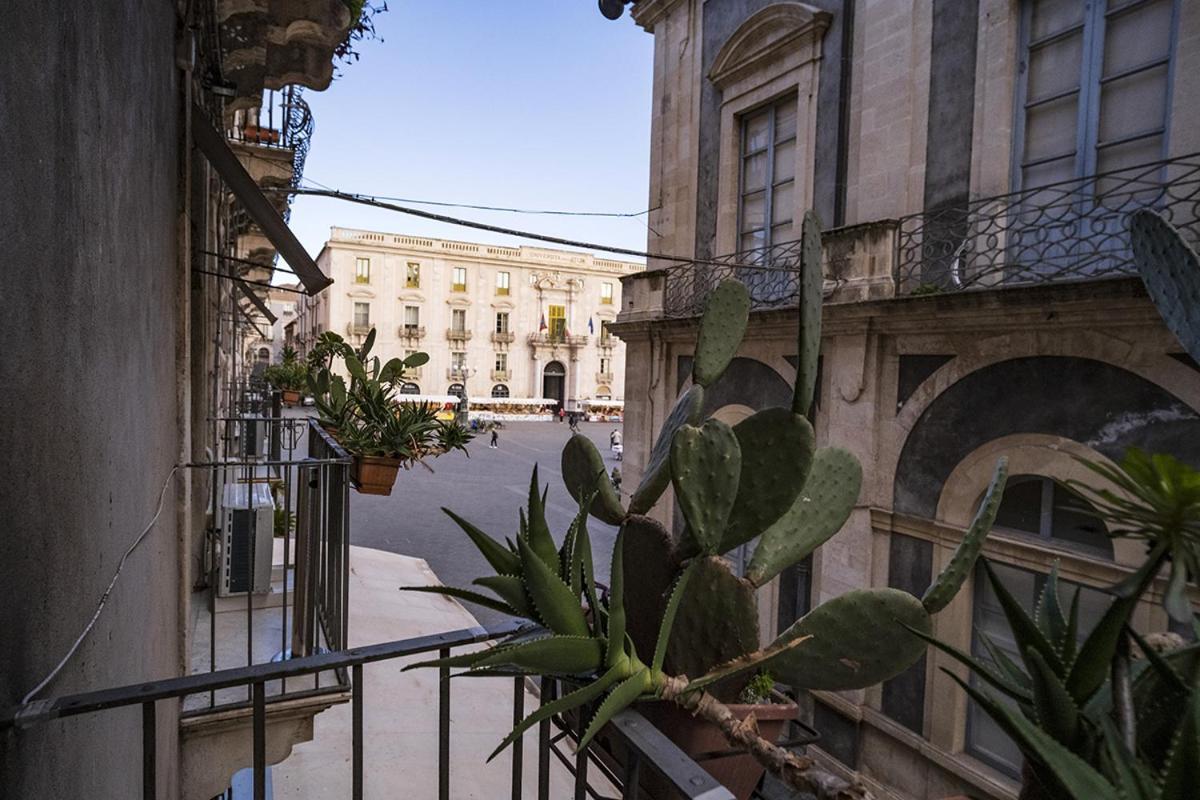 Charme Catania Central Suites エクステリア 写真