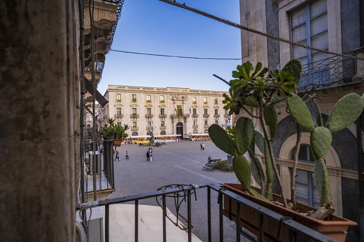 Charme Catania Central Suites エクステリア 写真