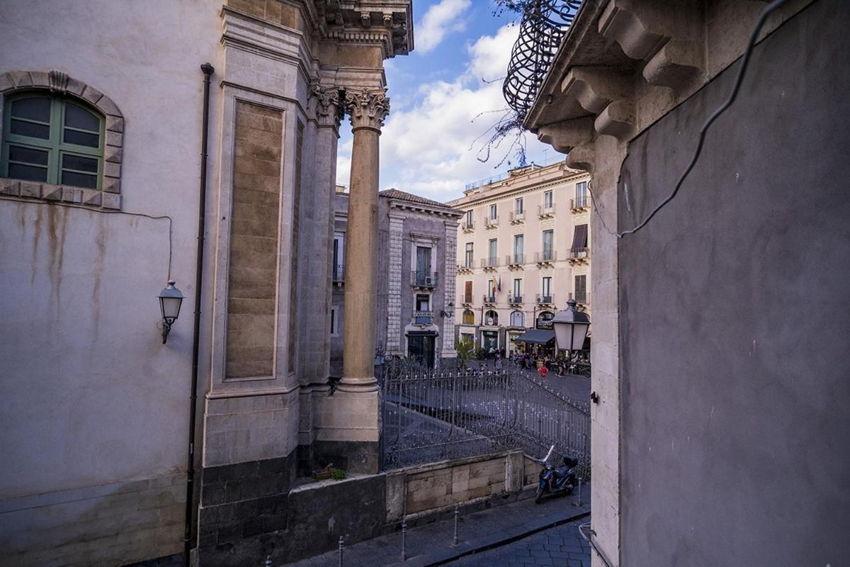 Charme Catania Central Suites エクステリア 写真
